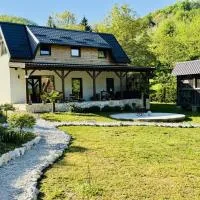 Green Hills - Holiday Home & Events, hotel v destinaci Kamenica