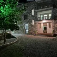 Liga Hotel and Restaurant, hotel di Shinuhayr