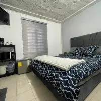 Suite De Descanso En Urbanización Residencial FRENTE AL AEROPUERTO, hotel i Maiquetia