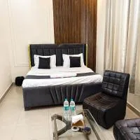 Sudan in hotel zirakpur highway، فندق في Zirakpur