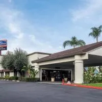 Howard Johnson by Wyndham Fullerton/Anaheim Conference Cntr, hotel a Fullerton