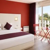 Logis Latitude Ouest Hôtel Restaurant & Spa, готель у місті Локронан