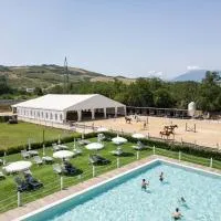 ll Crinale Village、Colli del Trontoのホテル
