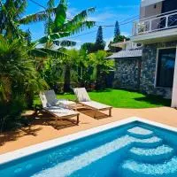 Rastoni Sea View Suite with shared pool, hotelli kohteessa Melíssion