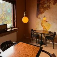 Guesthouse Leon - Historic Home Near City Center with Free Parking, hotel u gradu 'Tórshavn'