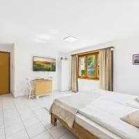 Cozy Studio in Brig، فندق في Gamsen