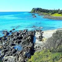 Ocean Crest 4, готель у місті Форстер