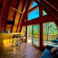 Glamping MORET Cabaña Alpina M2, hotel di Los Lirios