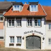 Altstadt Pension Vlotho، فندق في فلوتو