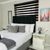 4 at Granada 1, hotell i East London