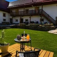 Jílová tvrz, hotel u gradu Rožmberk na Vltavi