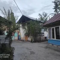 Guesthouse Shakirbek, hotel u gradu 'Arslanbob'