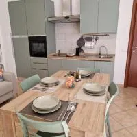 Between the Sea and the Villages, hotel u gradu 'Onzo'