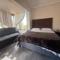 Suite Dreams Cute Studio Flat, хотел в Panorama