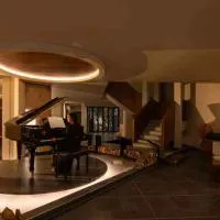 Shangri-La's Three Seasons Resort & Hotel, hotel a Shangri-La