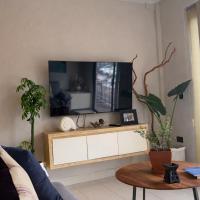 Apartment with King Bed & Pool Near Airport, kh&aacute;ch sạn gần S&acirc;n bay quốc tế Licenciado Gustavo D&iacute;az Ordaz, Puerto Vallarta