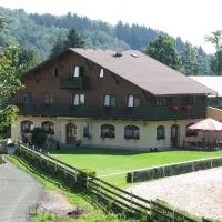 Boháček, hotel i Mladé Buky