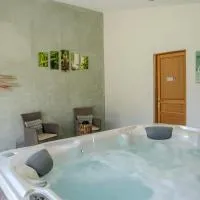 Logement charme provençal,Cabannes的飯店
