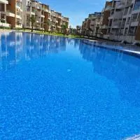 Nouvel appartement élégant à Cabo - Vue sur la piscine et proche de la plage, Hotel in Cabo Negro