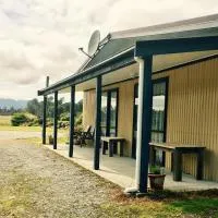 Bay Road Motels, hotel a Haast