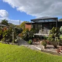 Awaroa Retreat, hotell i Whangarei