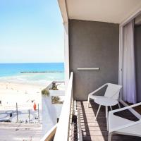 Trumpeldor 1 - Premium Beachfront Apartments By Vacay TLV, hotel en Tel Aviv