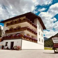 Aparthotel Alpenfriede，庫龍韋諾斯塔的飯店