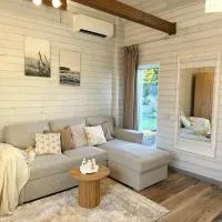 Leia Kodu Private Garden House with Terrace & Parking in Rakvere, hotel em Rakvere