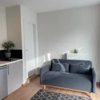 Studio spacieux au calme côté cour - Parking privé - Accès rapide ville, hotel u gradu 'Hochstatt'