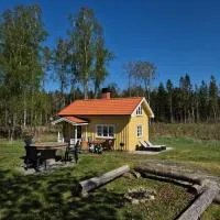 Dalslands-torp nära vattnet, hotelli kohteessa Mellerud