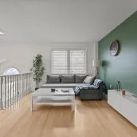 3 Bedroom suite Upper Level of House 8 guests, viešbutis mieste Baris