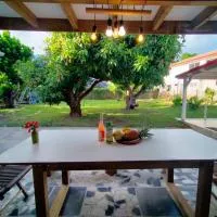 Coco'Living - Gîtes en espace extérieur pour les familles、Gourbeyreのホテル