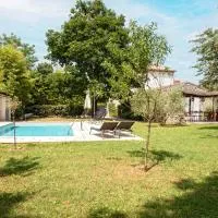 Villa spacieuse avec piscine privée, viešbutis mieste Saint-Bauzille-de-Putois