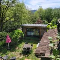 Chalet en Ardèche, hotelli kohteessa Fabras
