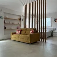 MY SUNSHINE 2 minuti da Equieffe vicino Malpensa, Milano, Lago Maggiore e Lago di Como, hotel em Gorla Minore