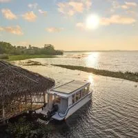Lake Resort Bolgoda, מלון בוואדואה