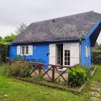 La maison bleue, מלון בSaint-André-dʼHébertot