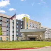 Home2 Suites By Hilton Dallas Addison, hotel sa Addison