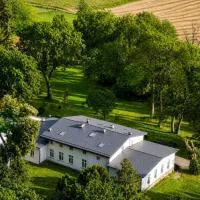 Folwark Wierzchy, hotel em Wierzchy