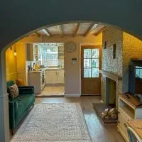 Foresters Cottage, Cosy FamilyComfort and LogFire, хотел в Едуинстоу