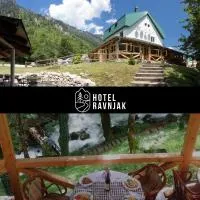 Hotel Ravnjak, hotel en Dobrilovina