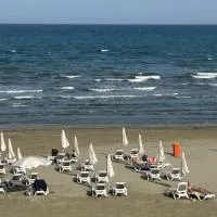Sea Gem Apartment, ξενοδοχείο στη Λάρνακα