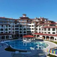 SoleMare Luxury 2 Bedroom Apartment, hotel v destinácii Aheloy