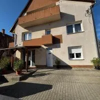 Maxi Apartman, hotel em Budaörs
