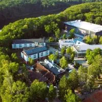 Centralny Ośrodek Sportu - Wałcz, hotel u gradu Valč