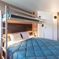 Premiere Classe Lyon Sud - Chasse Sur Rhône, hotel u gradu Šas sir Ron