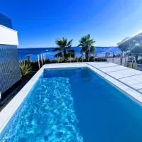 Dinary Deluxe Apartments, מלון בויר