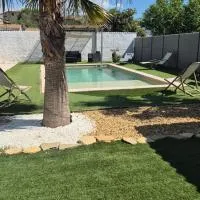 Bas de villa avec piscine, hotel u gradu 'La Bouilladisse'