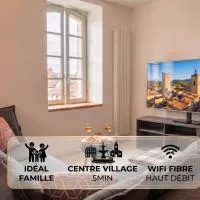 Airkeys La Calade - Pied à Terre Authentique Idéal pour Groupe d'Amis & Famille en Escapade Luberon - Calme - CENTRE HISTORIQUE Pertuis - Aix-en-Provence 30min - Lourmarin 20min - WIFI HD, hotel en Pertuis