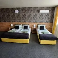 Стаи за Гости "ЦЕНТРАЛ" Фамилни Стаи & Апартаменти, hotel u gradu Gabrovo